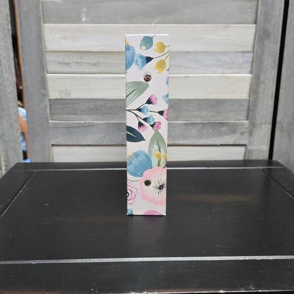 6x7 Ring Binder Address Book & Password Organizer | Markings by C.R. Gibson - Picture 2 of 10